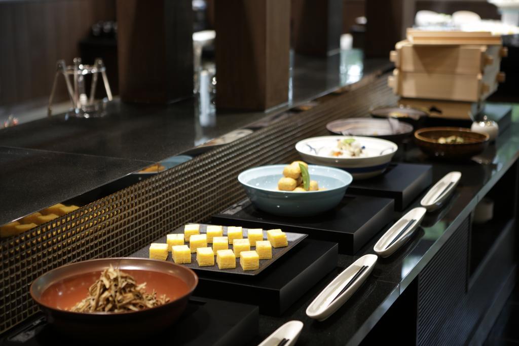 Fujikawaguchiko Onsen Konanso Ξενοδοχείο Εξωτερικό φωτογραφία A selection of Japanese cuisine