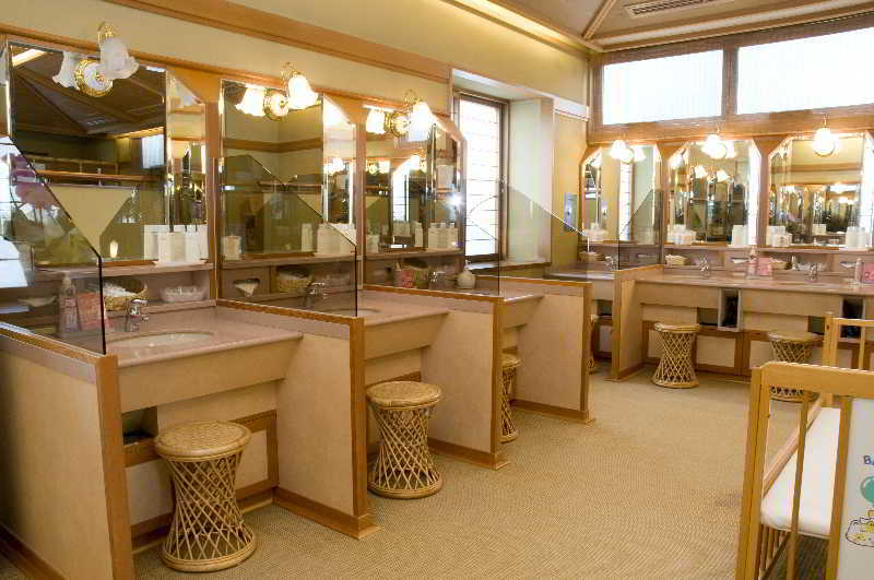 Fujikawaguchiko Onsen Konanso Ξενοδοχείο Εξωτερικό φωτογραφία A public onsen in Japan