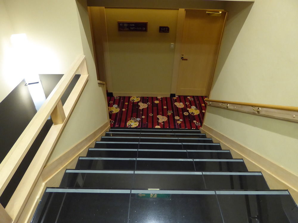 Fujikawaguchiko Onsen Konanso Ξενοδοχείο Εξωτερικό φωτογραφία Stairs in the hotel